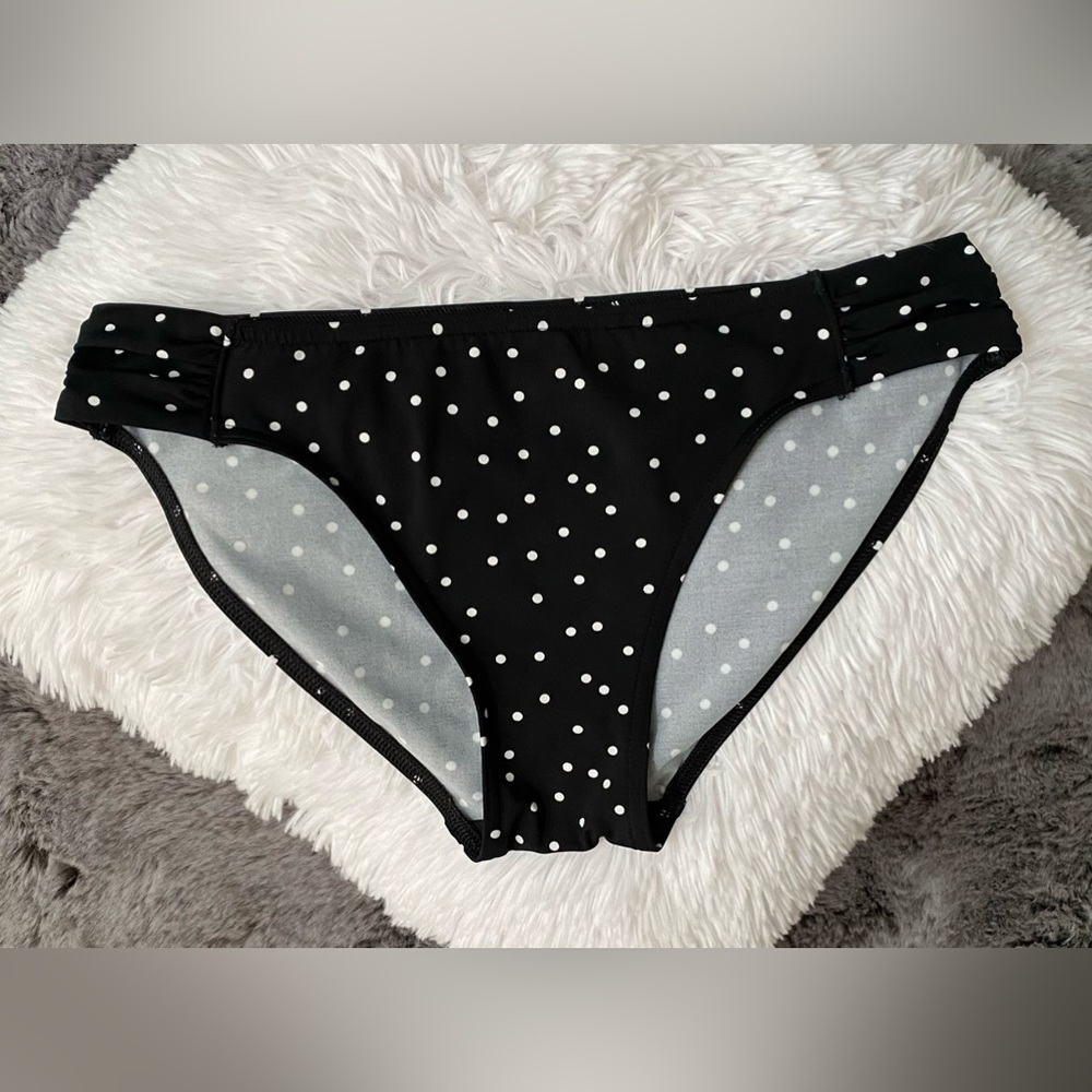 Calvin Klein Swimsuit Bottoms. Size Medium.  Excellent Condition.  Black/White